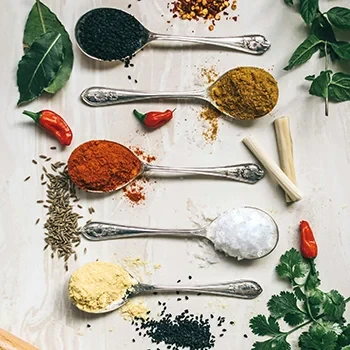 Camping for Gourmets: The Perfect Set of Spices and Marinades for Travel