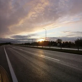 Escape or Self-Discovery in the Driver’s Seat