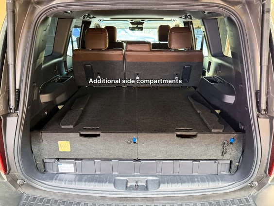 Side compartments storage system land cruiser