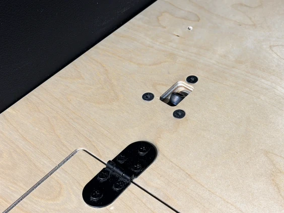 Trunk mounting base lexus460