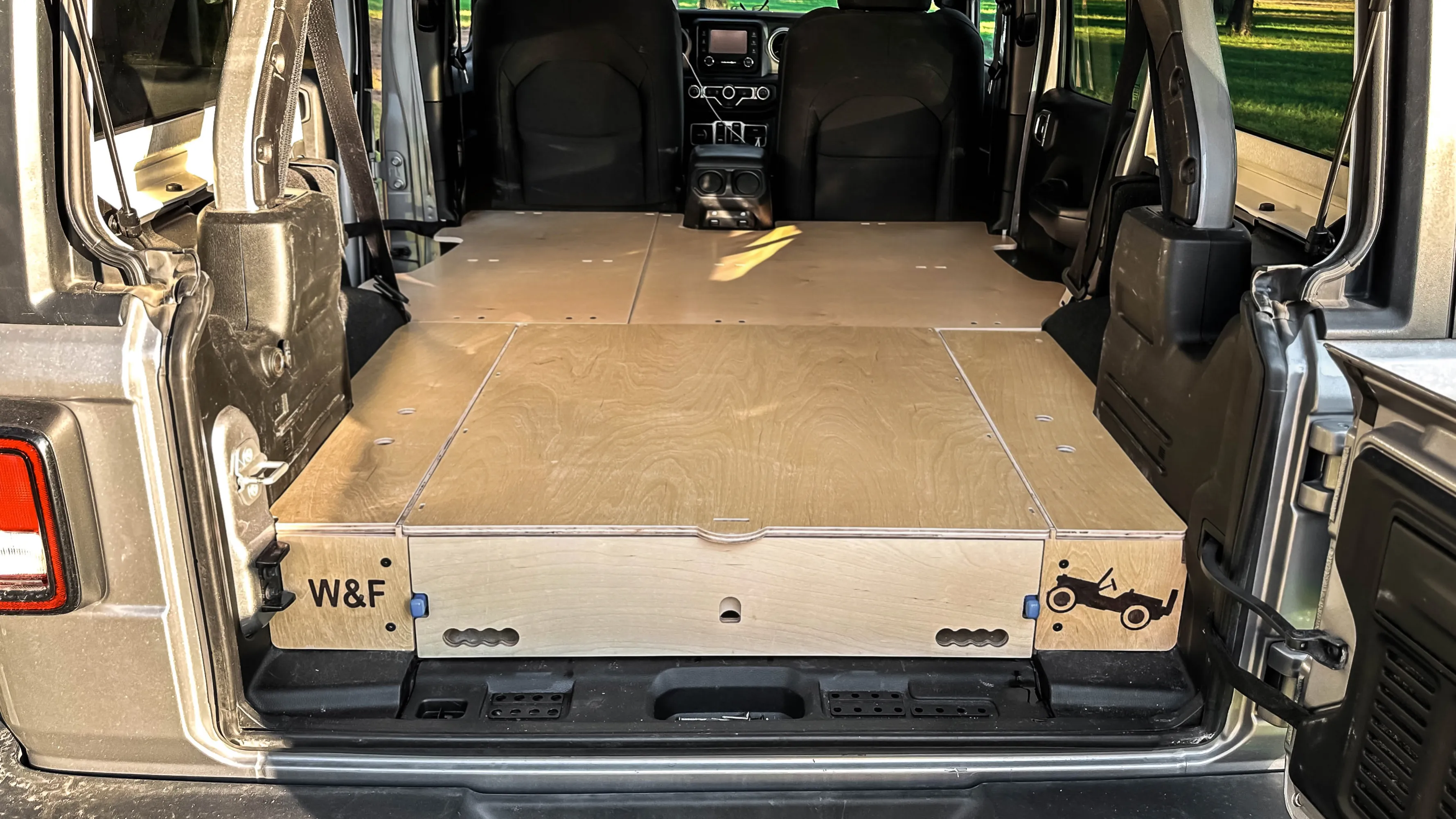 5 Reasons to Utilize a Jeep Wrangler JK Sleeping Platform for Your ...