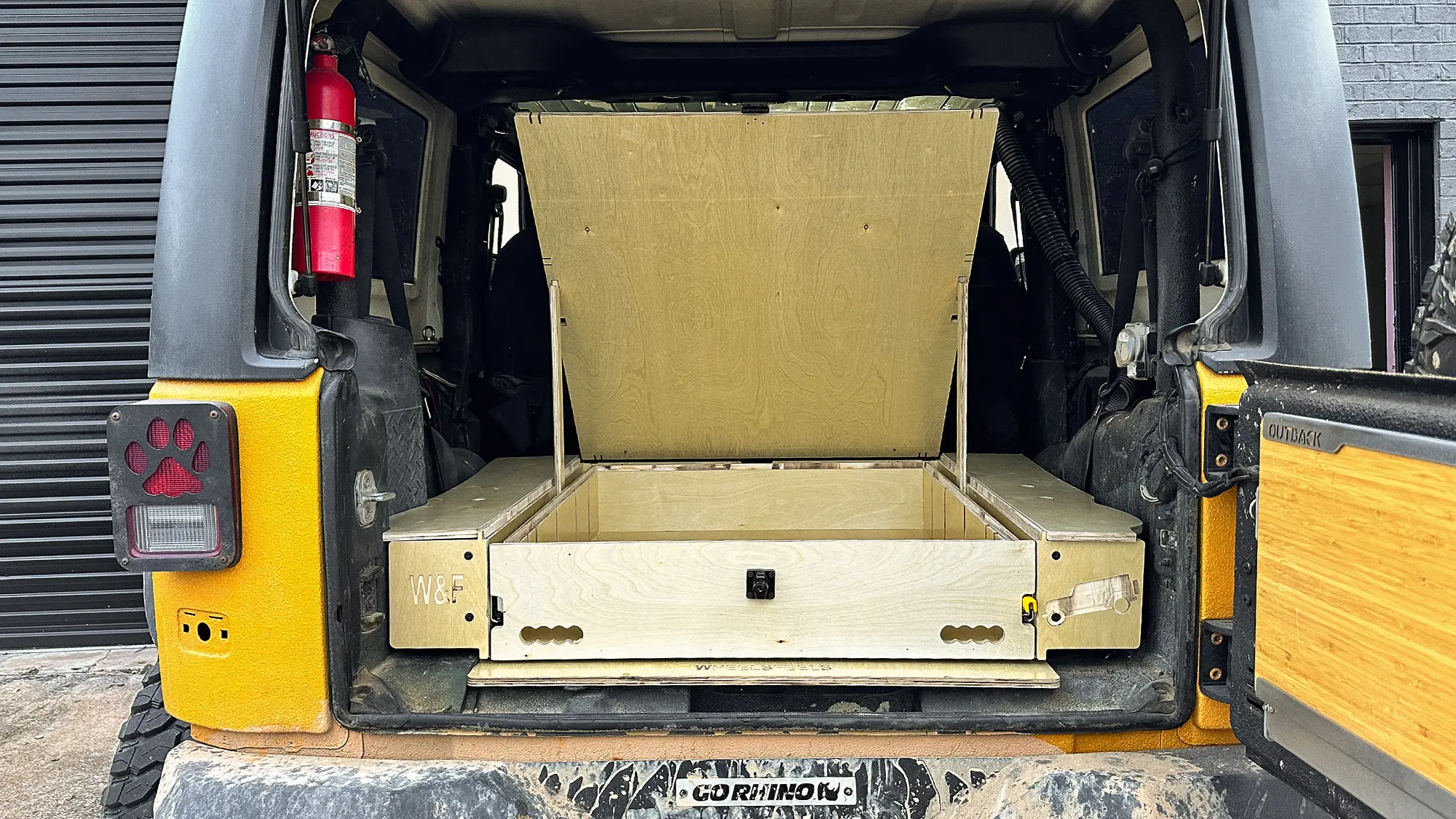 Jeep wrangler door camping setup