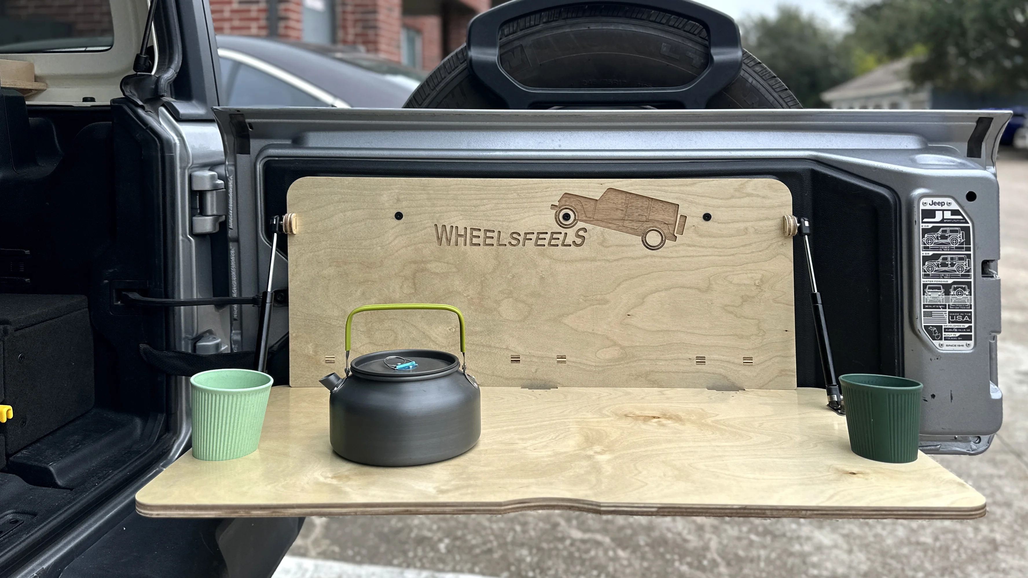 Tailgate table for jeep wrangler present