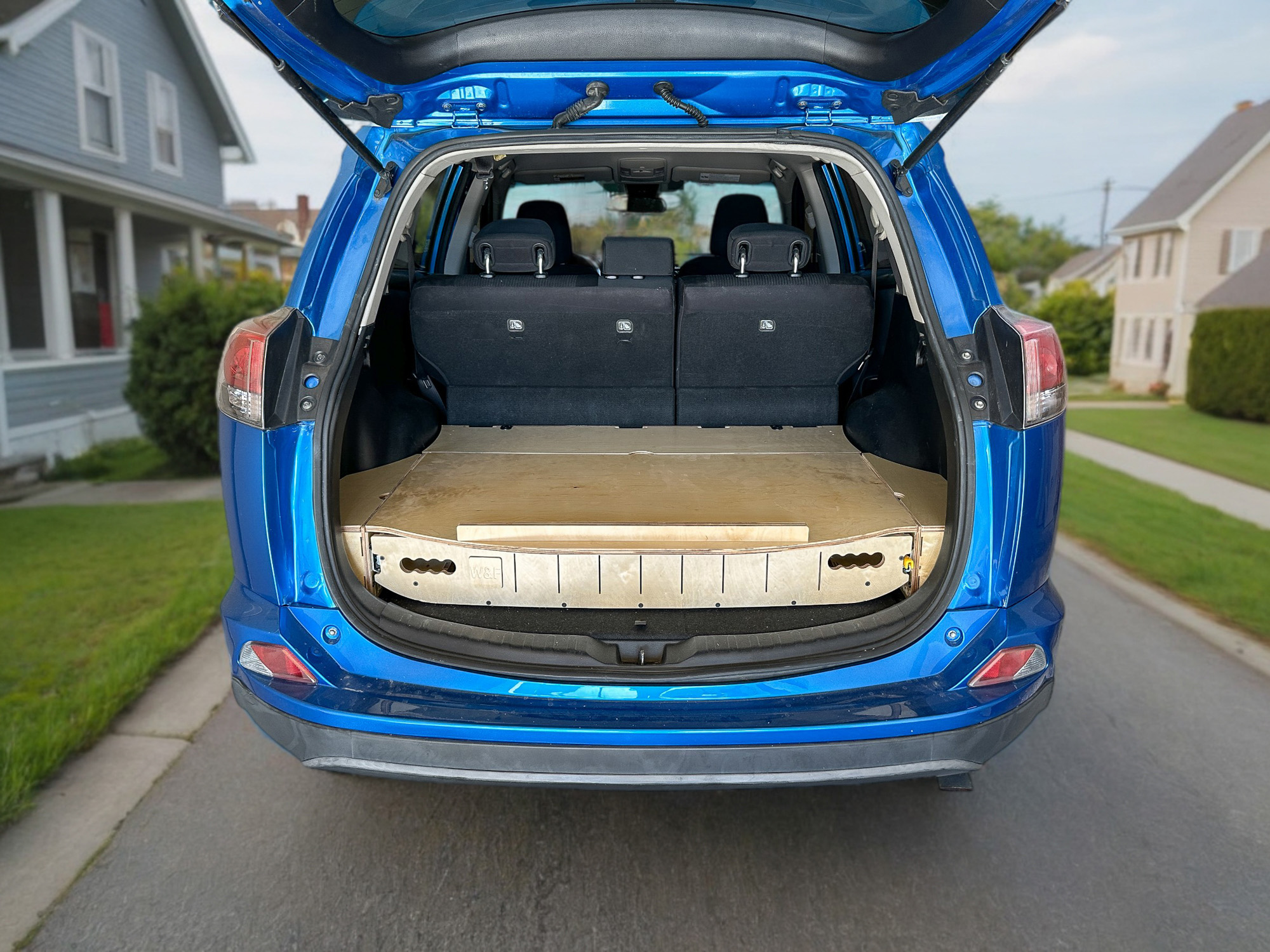 Storage system Toyota RAV4 4thgen.jpg
