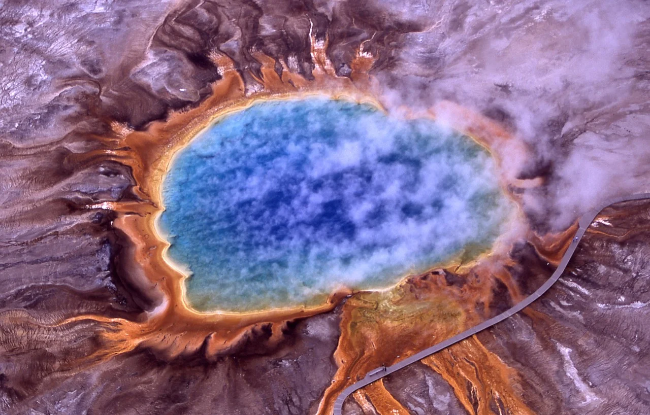 Stunning yellowstone park