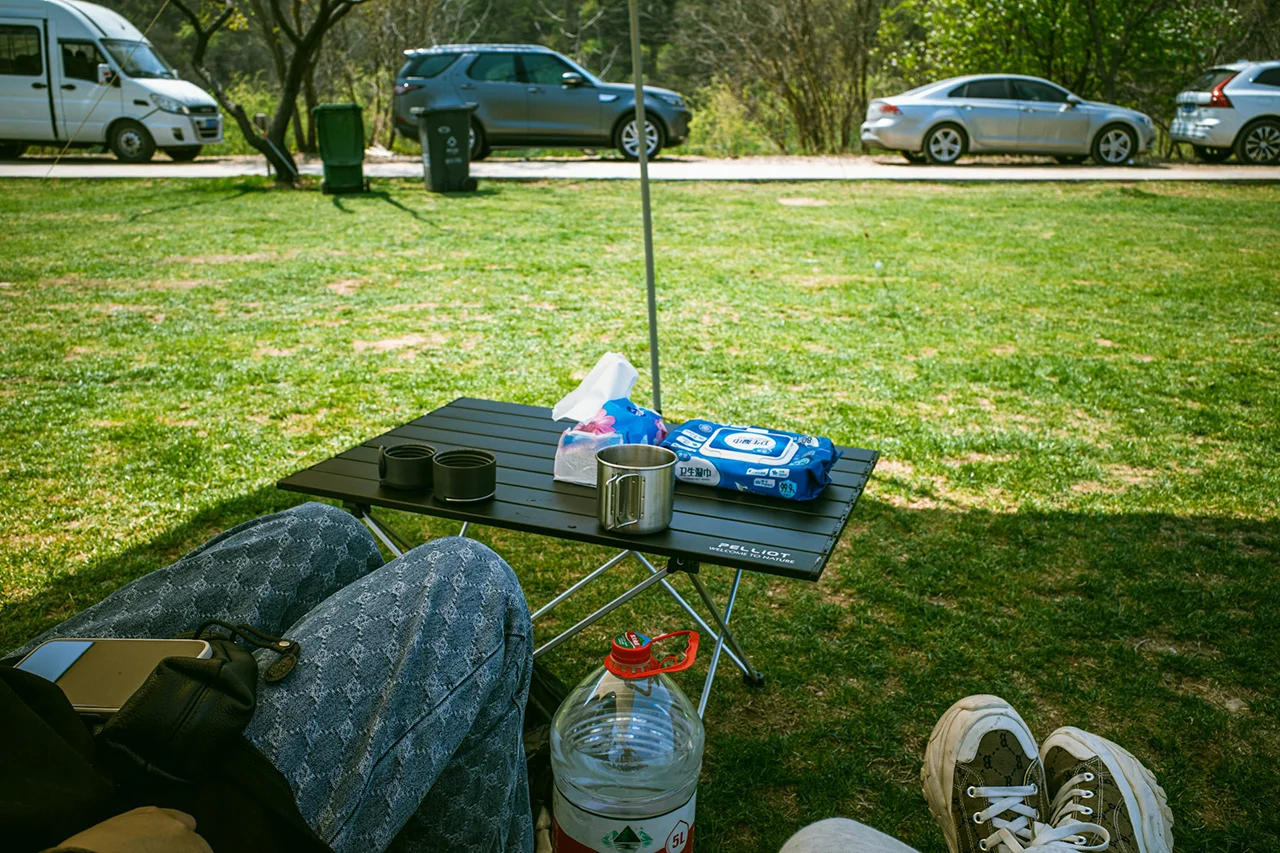 Cars on a vacation trip