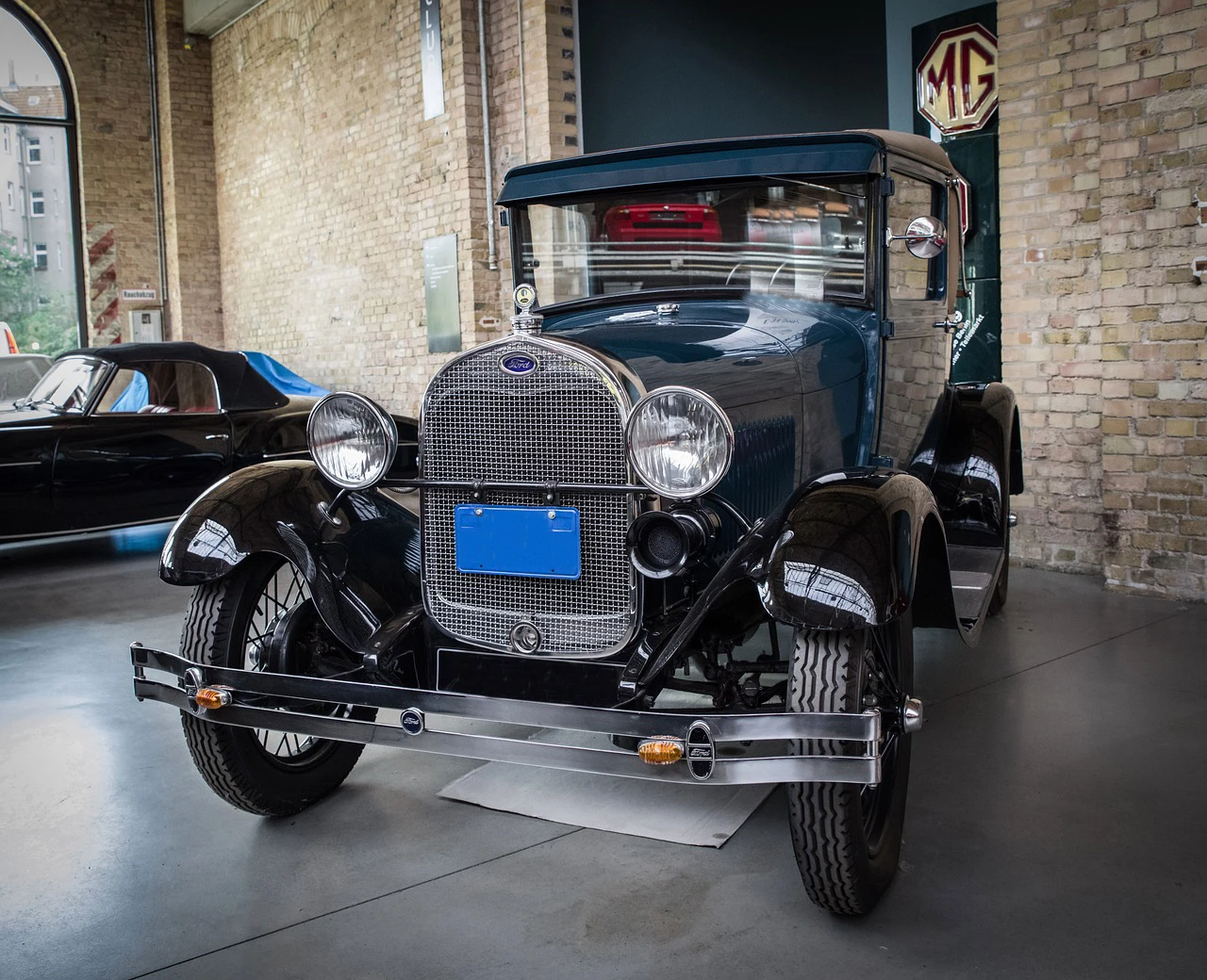 Gilmore car museum 1930s shell station